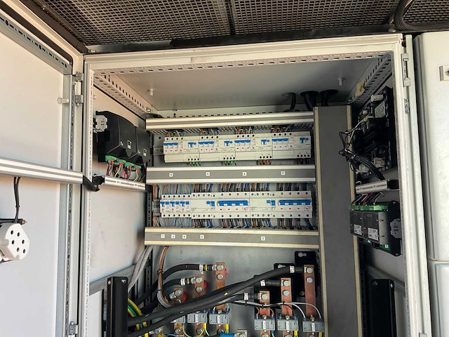 Noodstroomaggregaat 2x 250 kva - afbeelding 10 van  25