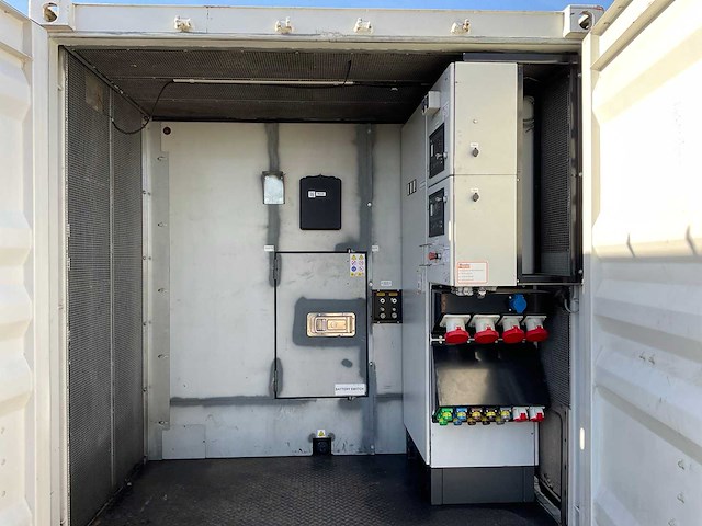 Noodstroomaggregaat 2x 250 kva - afbeelding 2 van  25