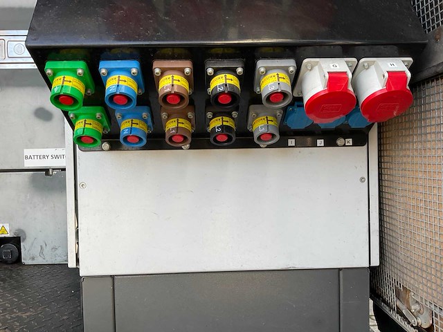 Noodstroomaggregaat 2x 250 kva - afbeelding 6 van  25
