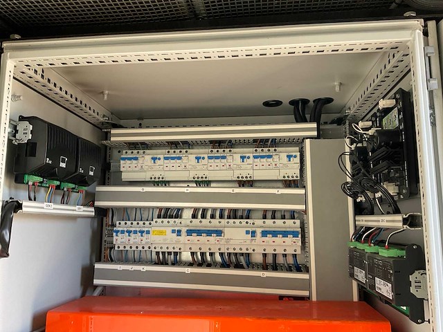 Noodstroomaggregaat 2x 250 kva - afbeelding 8 van  25
