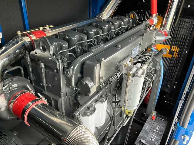 Noodstroomaggregaat 385 kva / 6 cilinder dieselmotor - afbeelding 9 van  24
