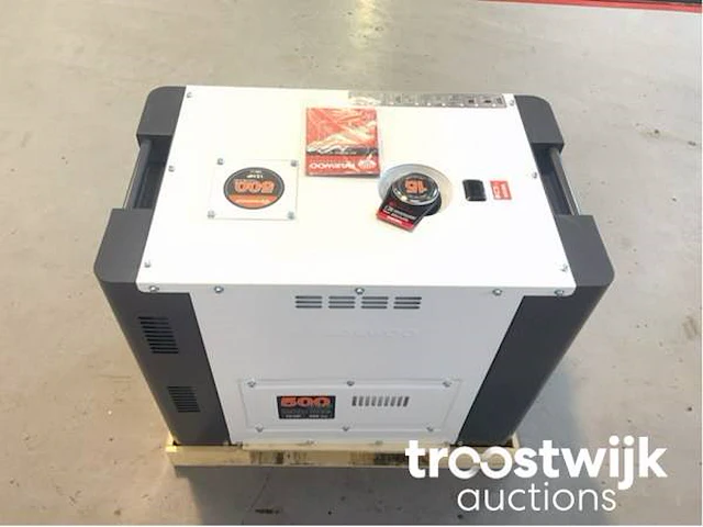 Noodstroomaggregaat 8,10kva - afbeelding 9 van  10