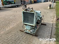 Noodstroomaggregaat - afbeelding 9 van  11