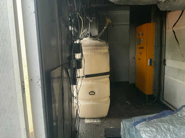 Noodstroomgenerator container (30ft) - afbeelding 9 van  9