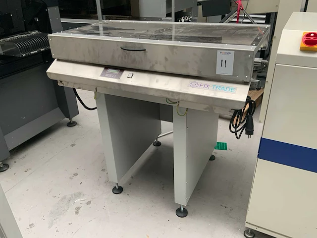 Nordson board handler uv inspection line - afbeelding 1 van  5