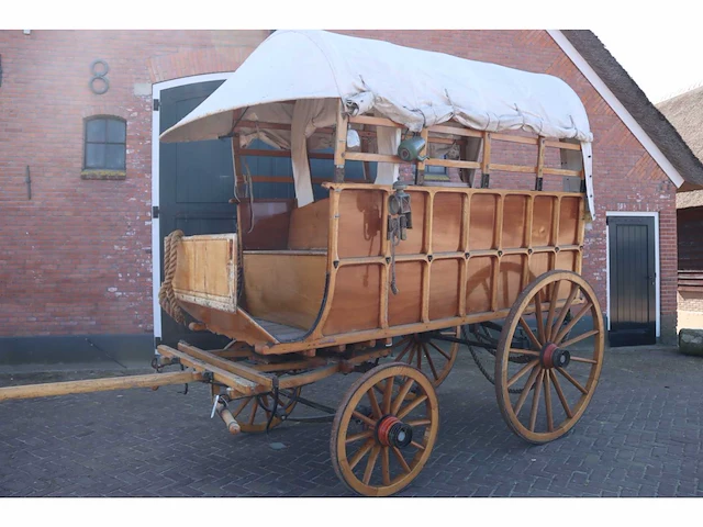 Norduri jos huifwagen - afbeelding 1 van  16