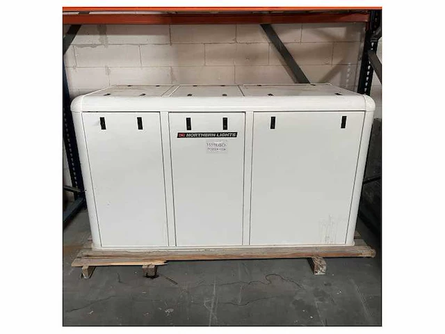 Northern light m1064d/40/33 40 / 33 kw 3-phase marine diesel generator - afbeelding 1 van  5
