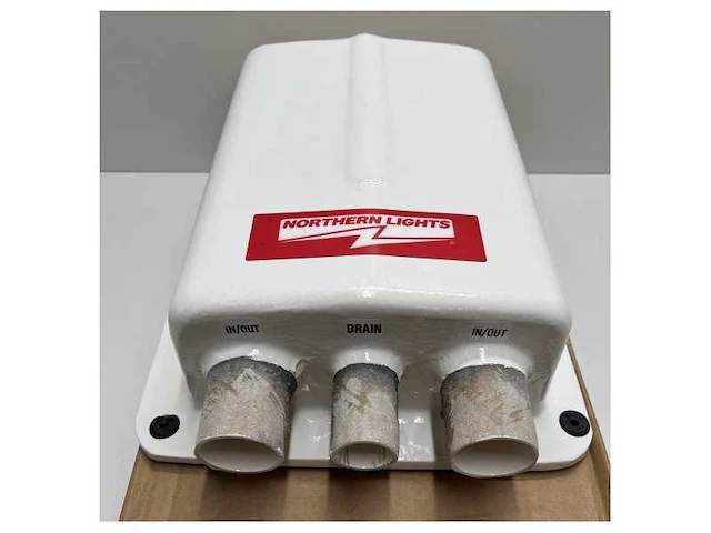Northern lights | centek generator exhaust water separator - 00-32026n - afbeelding 2 van  6