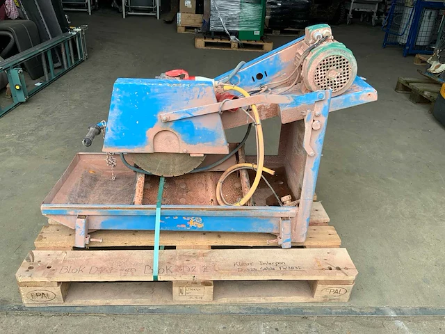 Norton clipper steenzaagmachine - afbeelding 1 van  4