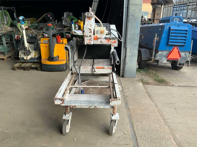 Norton clipper steenzaagmachine - afbeelding 2 van  3