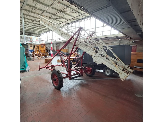 Nostalgische brandweerladder - afbeelding 21 van  26