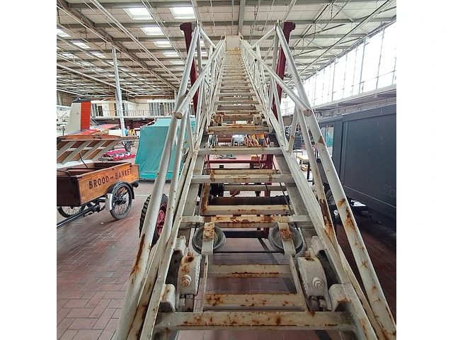 Nostalgische brandweerladder - afbeelding 23 van  26