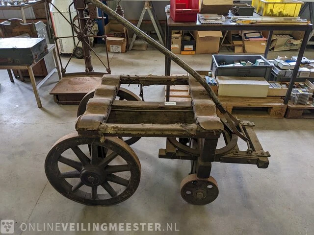 Nostalgische buizen transportwagen - afbeelding 1 van  7