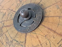 Nostalgische globe op standaard - afbeelding 4 van  10