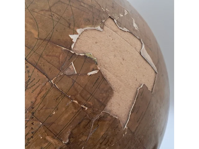Nostalgische globe op standaard - afbeelding 7 van  10