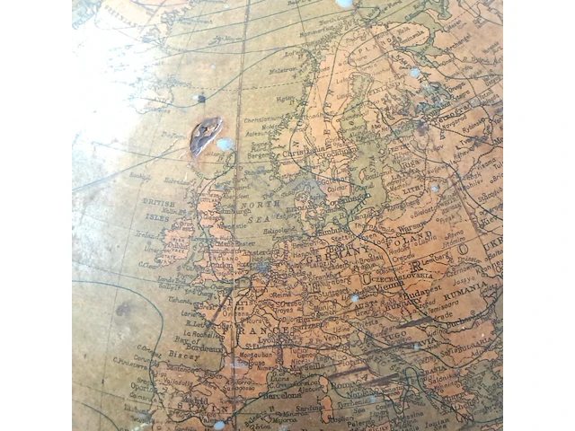 Nostalgische globe op standaard - afbeelding 10 van  10