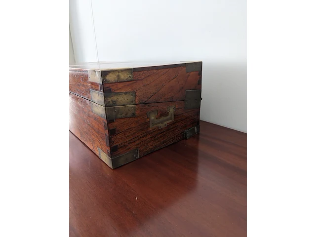 Nostalgische houten schrijverskist - afbeelding 2 van  11