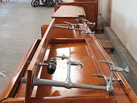 Nostalgische laboratorium kast met werkbanken - afbeelding 22 van  24
