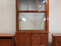 Nostalgische laboratorium kast met werkbanken - afbeelding 7 van  24