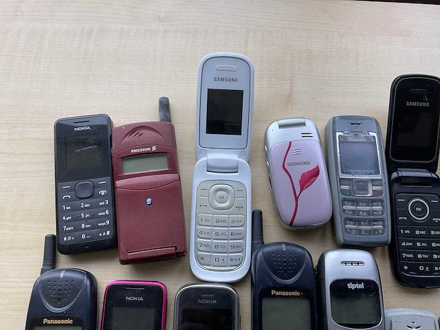 Nostalgische mobiele telefoon (25x) - afbeelding 2 van  7