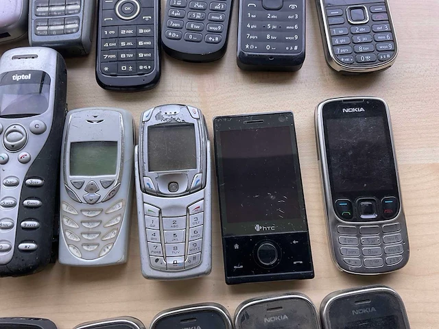 Nostalgische mobiele telefoon (25x) - afbeelding 5 van  7