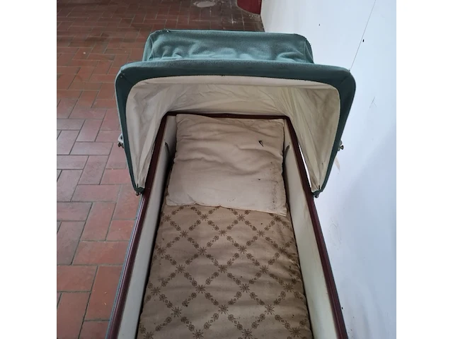 Nostalgische poppen wandelwagen - afbeelding 5 van  8