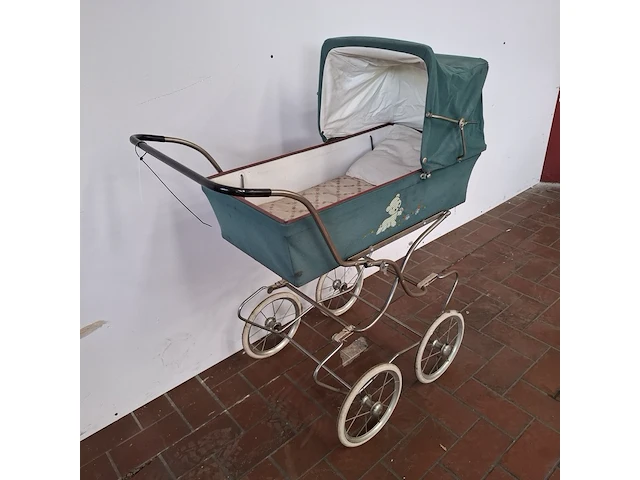 Nostalgische poppen wandelwagen - afbeelding 7 van  8