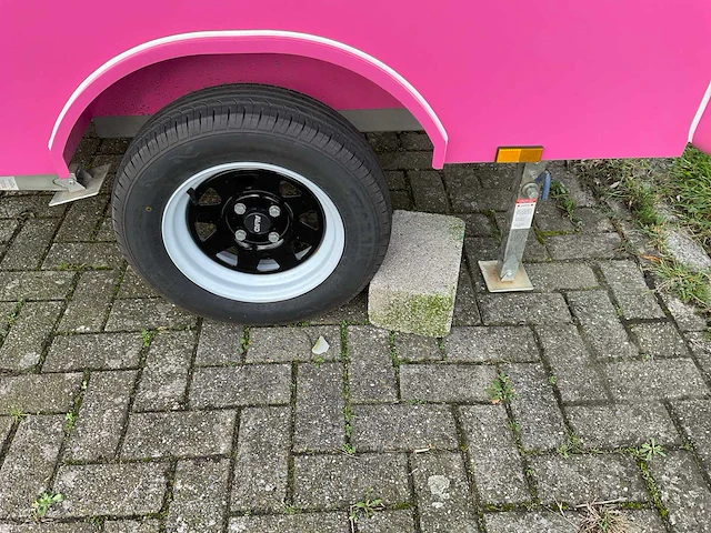 Novada - foodtrailer - afbeelding 6 van  37
