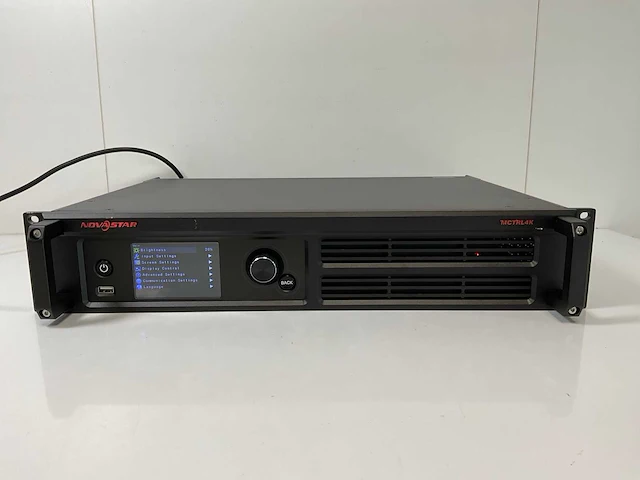 Novastar (mctrl4k), controller for led display - afbeelding 1 van  6