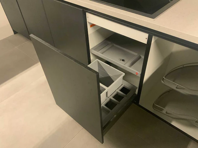 Novellini nove kuadra 2.0 showroom keuken hoekopstelling - afbeelding 5 van  33