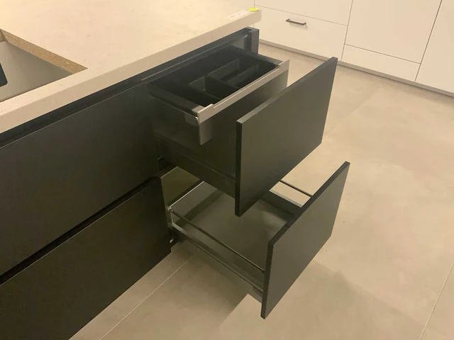 Novellini nove kuadra 2.0 showroom keuken hoekopstelling - afbeelding 13 van  33