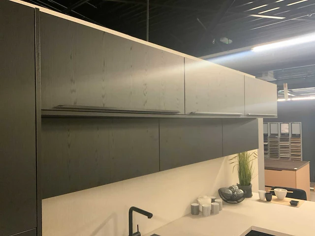 Novellini nove kuadra 2.0 showroom keuken hoekopstelling - afbeelding 25 van  33