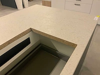 Novellini nove kuadra 2.0 showroom keuken hoekopstelling - afbeelding 27 van  33