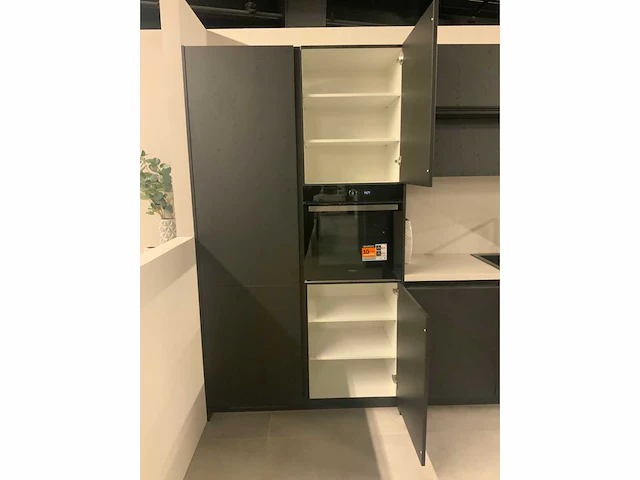 Novellini nove kuadra 2.0 showroom keuken hoekopstelling - afbeelding 31 van  33