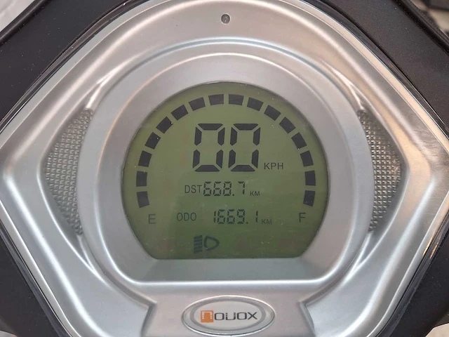 Novox c50 25 km elektrische snorscooter - afbeelding 4 van  7