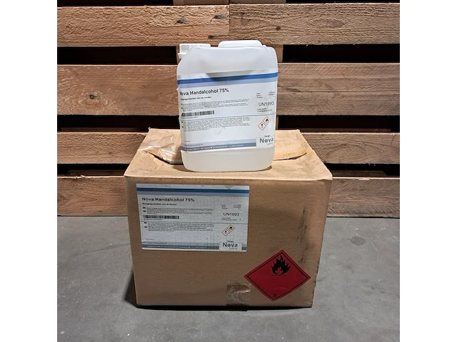 (ns materiaal) 11x doos a 5l jerrycan met reinigingsvloeistof, nova, handalcohol 75%, 2020 - afbeelding 1 van  3