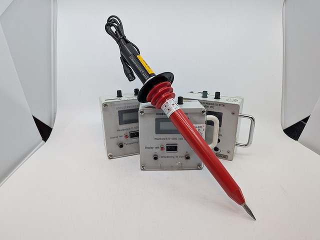 (ns materiaal) 3x hoogspanningsmeter, digit, met 4x sonde, fluke 80k-40 - afbeelding 3 van  10