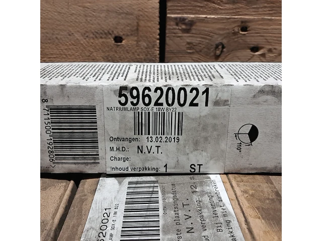 (ns materiaal) ± 46 lagedruk natriumdamplampen, philips, master sox-e 18w - afbeelding 4 van  6
