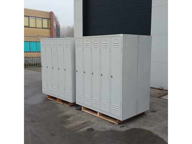 (ns materiaal) 4x lockerkast met bankjes - afbeelding 12 van  24