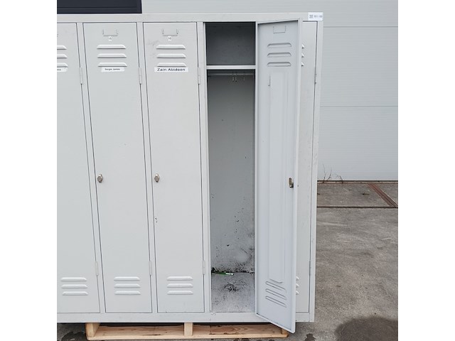 (ns materiaal) 4x lockerkast met bankjes - afbeelding 20 van  24