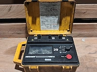 (ns materiaal) analoge isolatieweerstandtester, megger, bm11 - afbeelding 1 van  10