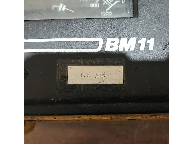 (ns materiaal) analoge isolatieweerstandtester, megger, bm11 - afbeelding 8 van  10