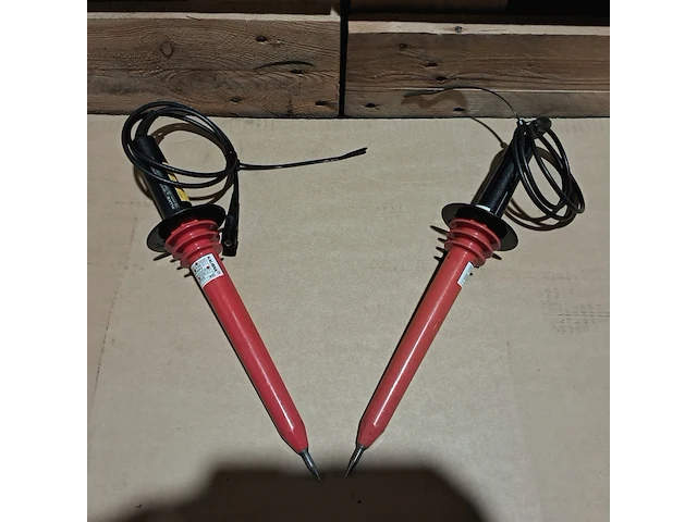 (ns materiaal) dc-hoogspanningsmeter, digit, met 2x sonde, fluke 80k-40 - afbeelding 8 van  10