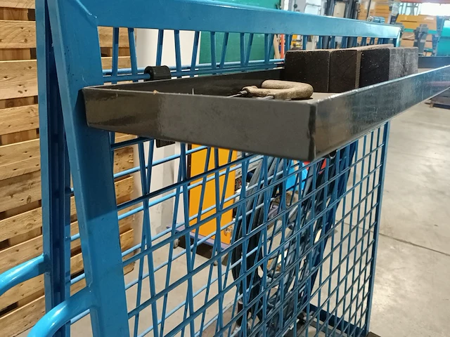 (ns materiaal) magazijn platenwagen - afbeelding 4 van  8