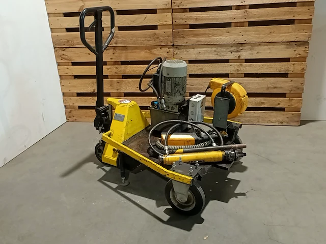(ns materiaal) mobiele hydro pomp - afbeelding 2 van  8