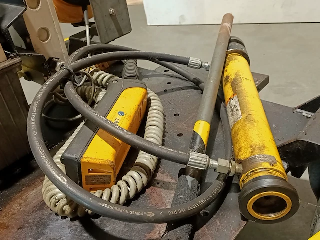 (ns materiaal) mobiele hydro pomp - afbeelding 7 van  8