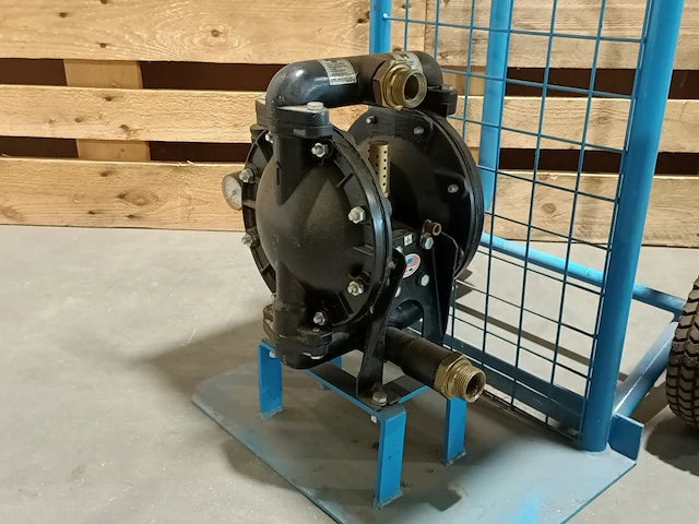 (ns materiaal) mobiele membraan pomp - afbeelding 3 van  6