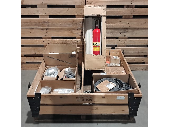 (ns materiaal) partij diversen - afbeelding 1 van  22