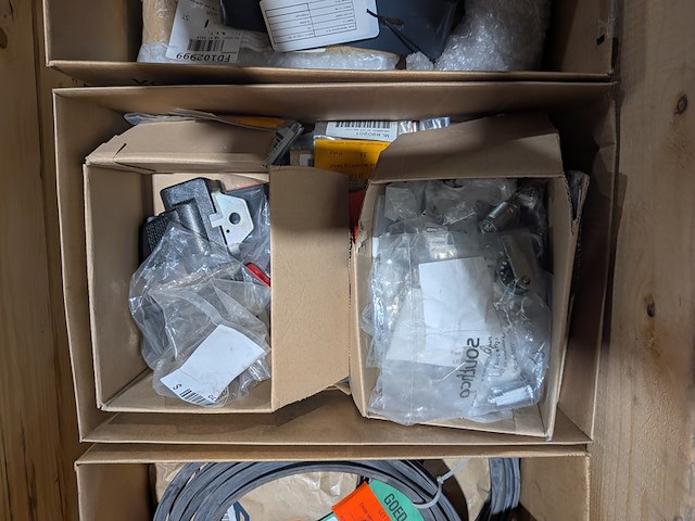 (ns materiaal) partij diversen - afbeelding 14 van  22