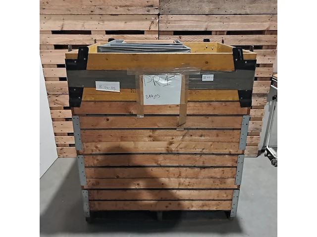 (ns materiaal) partij inzetbakjes, rako, incl. bak met plastic clips - afbeelding 8 van  11